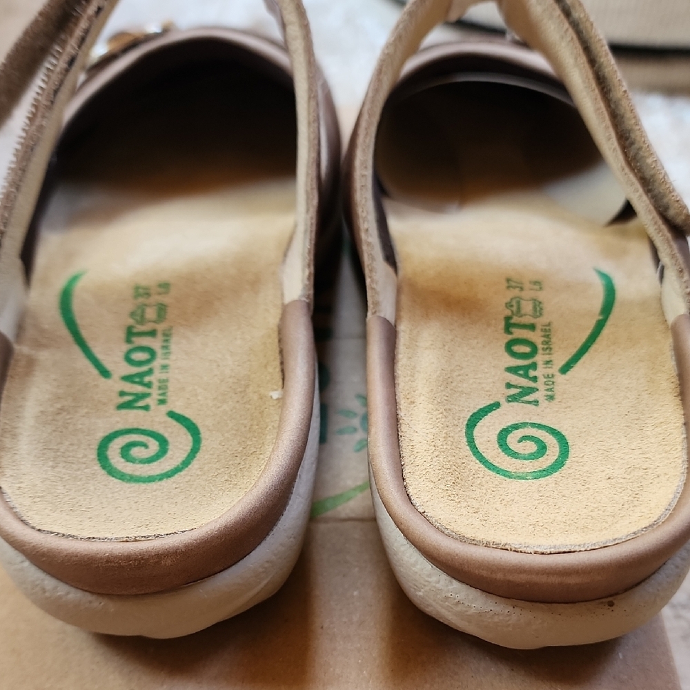 Naot Brown Mules Comfortable Slip-On Clogs - Picture 5 of 6
